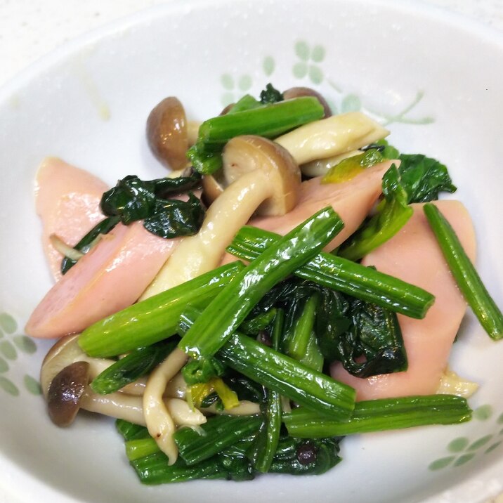 魚肉ソーセージとほうれんそうのコンソメ炒め
